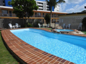 Гостиница Urangan Motor Inn  Херви Бей